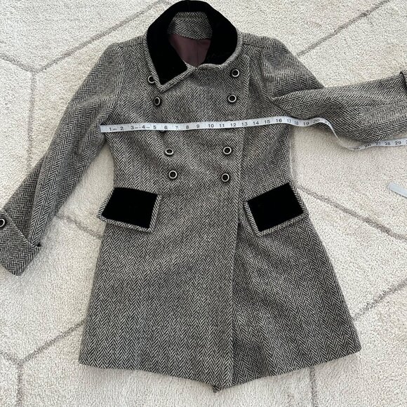 Vintage 60s Mid-Length Velvet Collar Wool-Blend Herringbone Coat - Picture 7 of 10